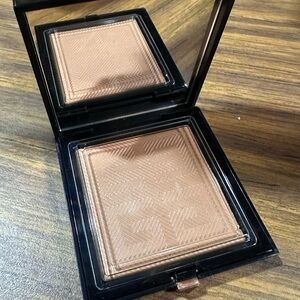 Givenchy Glow Powder 01